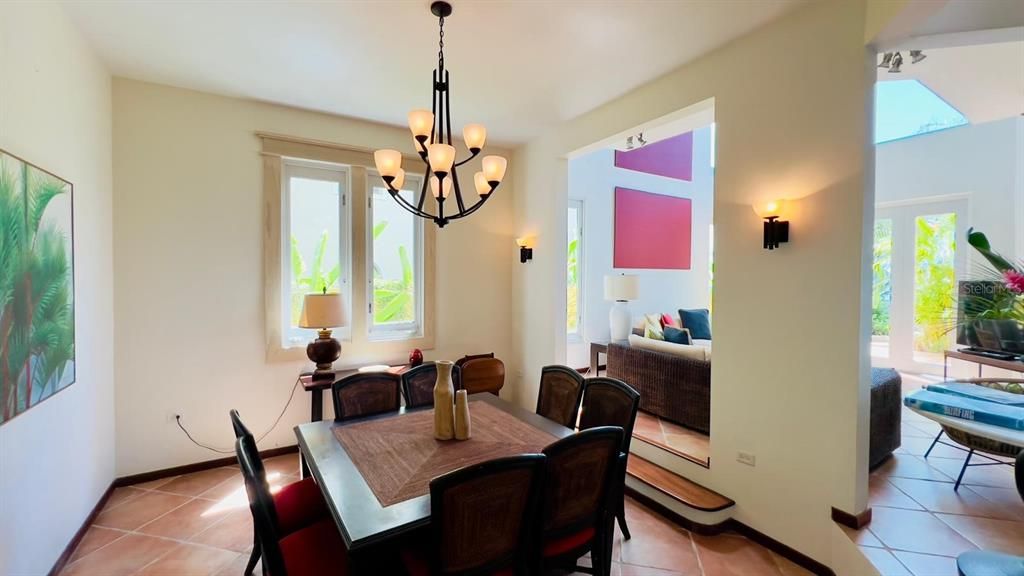 待售: $3,900,000 (7 贝兹, 6 浴室, 4553 平方英尺)