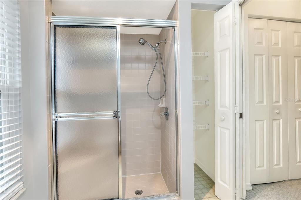 Под контрактом: $273,500 (2 спален, 2 ванн, 1348 Квадратных фут)