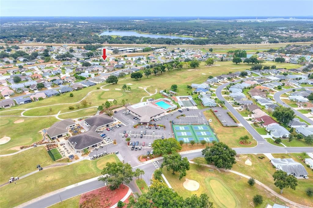 Под контрактом: $273,500 (2 спален, 2 ванн, 1348 Квадратных фут)