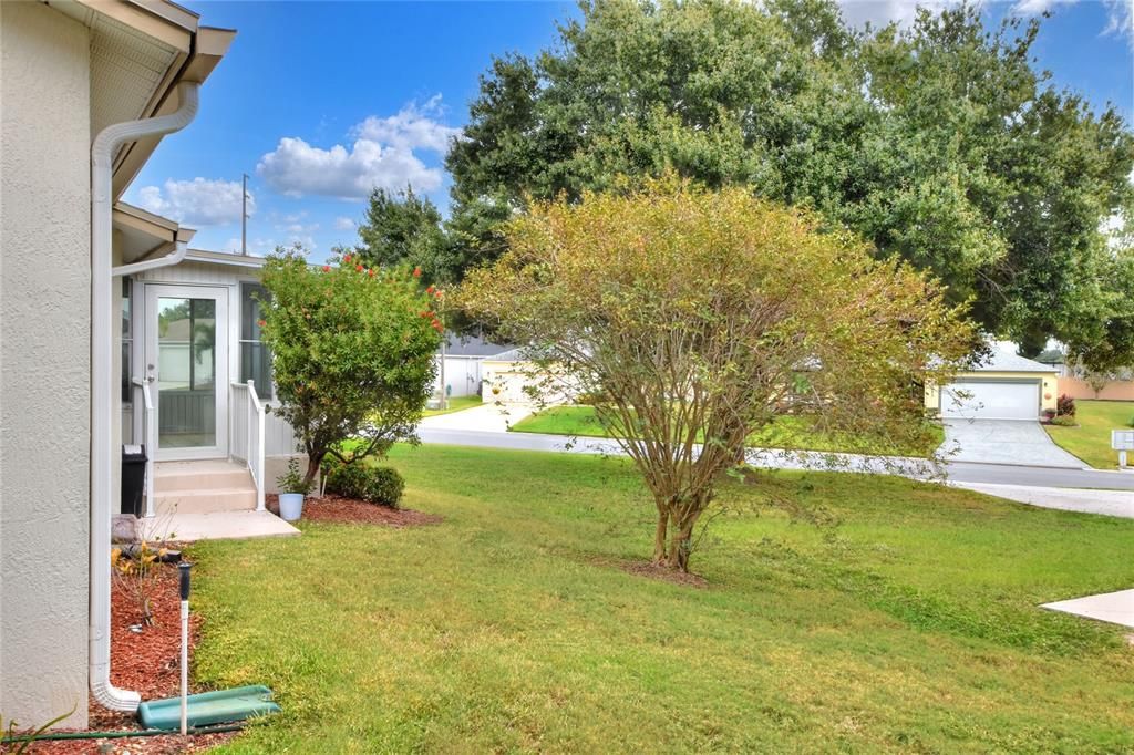 Под контрактом: $273,500 (2 спален, 2 ванн, 1348 Квадратных фут)