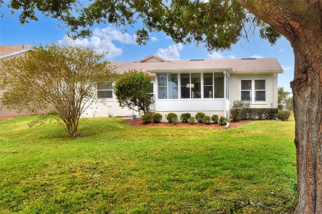 Под контрактом: $273,500 (2 спален, 2 ванн, 1348 Квадратных фут)