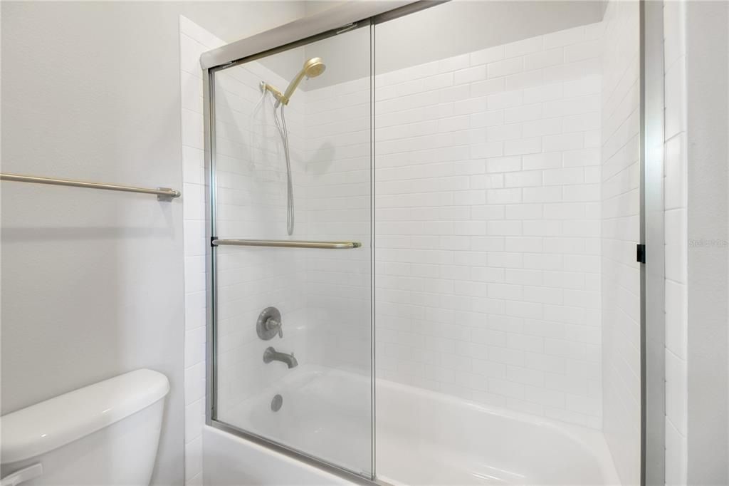 En Venta: $675,000 (4 camas, 3 baños, 2622 Pies cuadrados)