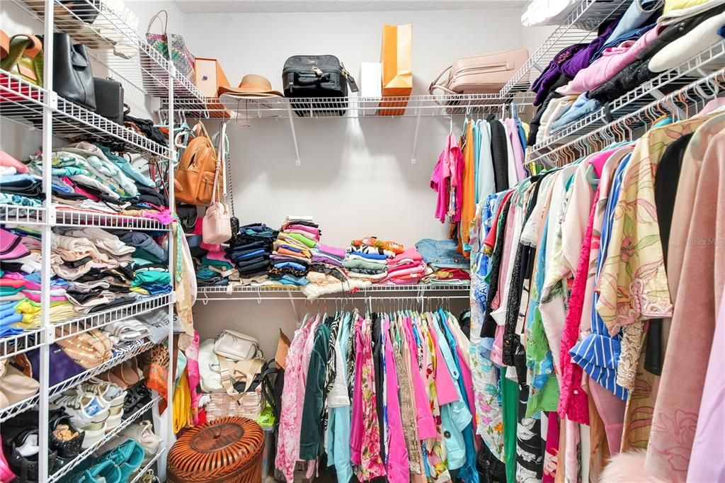 En Venta: $675,000 (4 camas, 3 baños, 2622 Pies cuadrados)