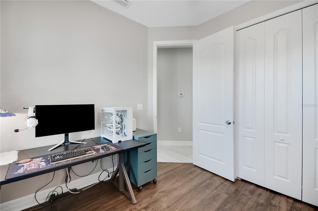 En Venta: $675,000 (4 camas, 3 baños, 2622 Pies cuadrados)