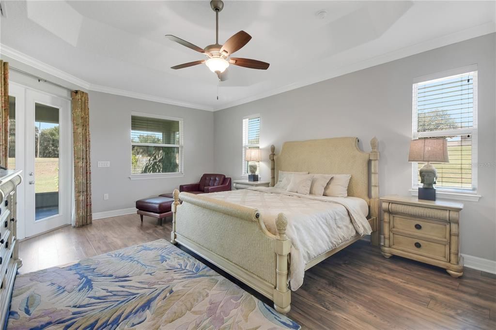 En Venta: $675,000 (4 camas, 3 baños, 2622 Pies cuadrados)