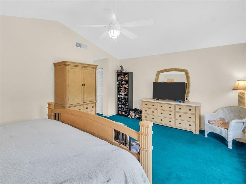 For Sale: $634,000 (3 beds, 2 baths, 2332 Square Feet)