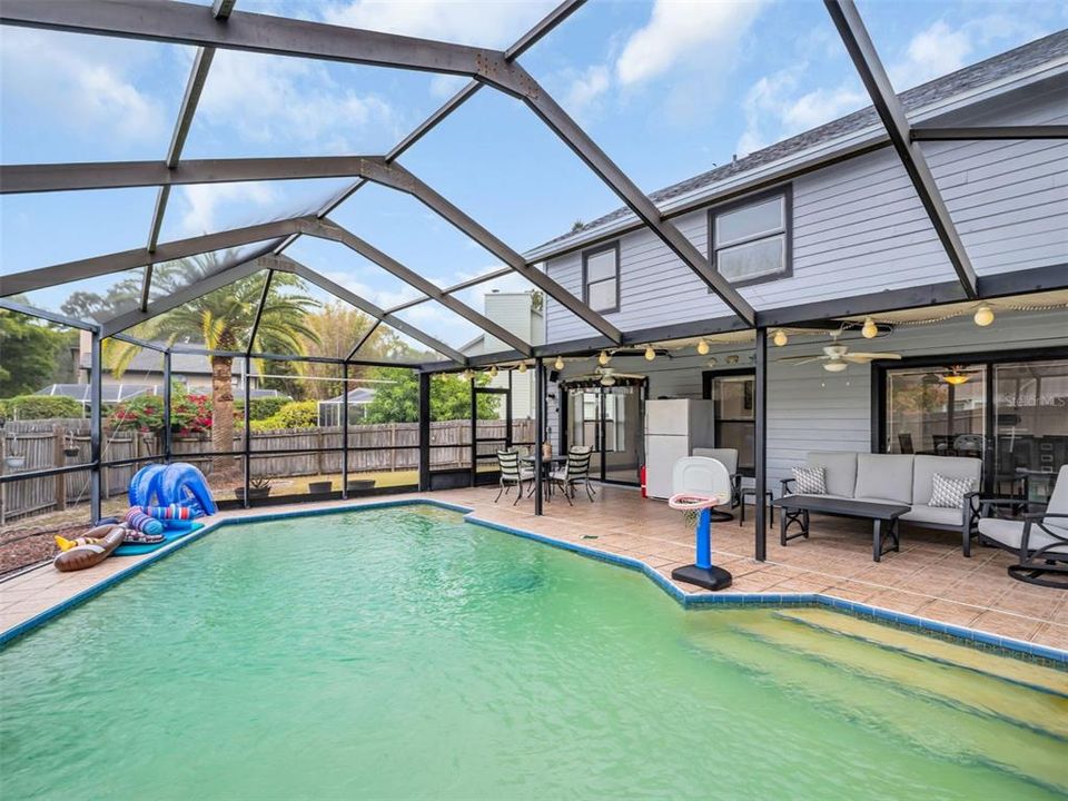 For Sale: $634,000 (3 beds, 2 baths, 2332 Square Feet)