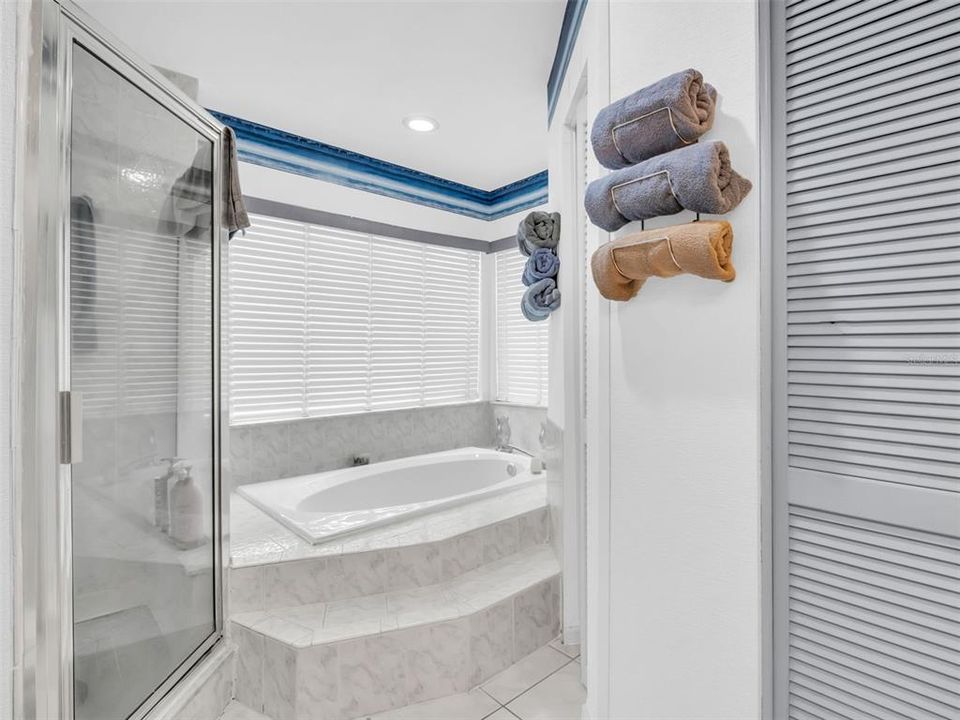 For Sale: $634,000 (3 beds, 2 baths, 2332 Square Feet)