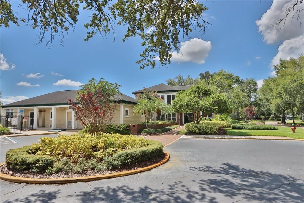 Active With Contract: $175,000 (2 beds, 2 baths, 990 Square Feet)