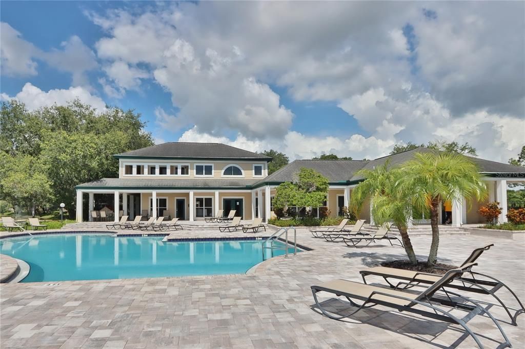 Active With Contract: $175,000 (2 beds, 2 baths, 990 Square Feet)