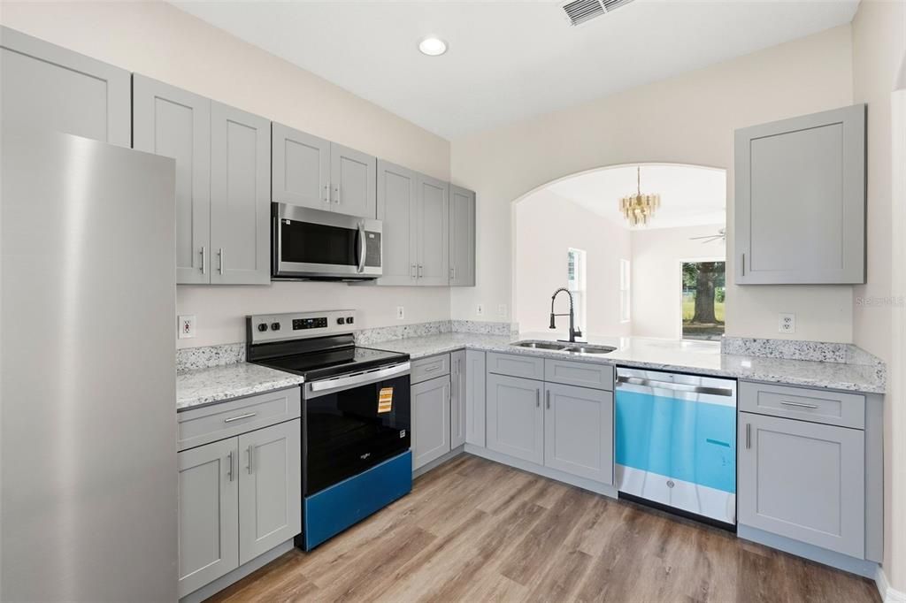 For Sale: $425,000 (4 beds, 2 baths, 1929 Square Feet)