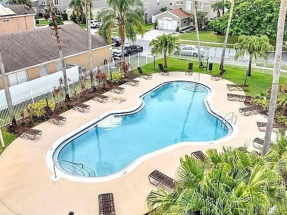 For Sale: $425,000 (4 beds, 2 baths, 1929 Square Feet)