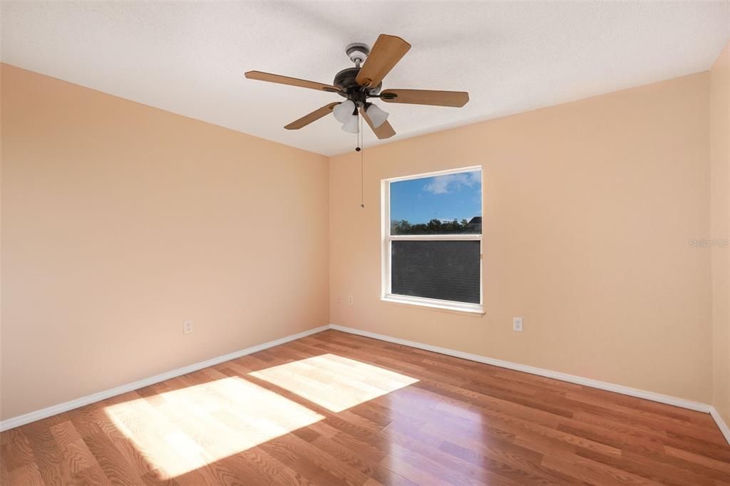 For Sale: $425,000 (4 beds, 2 baths, 1929 Square Feet)