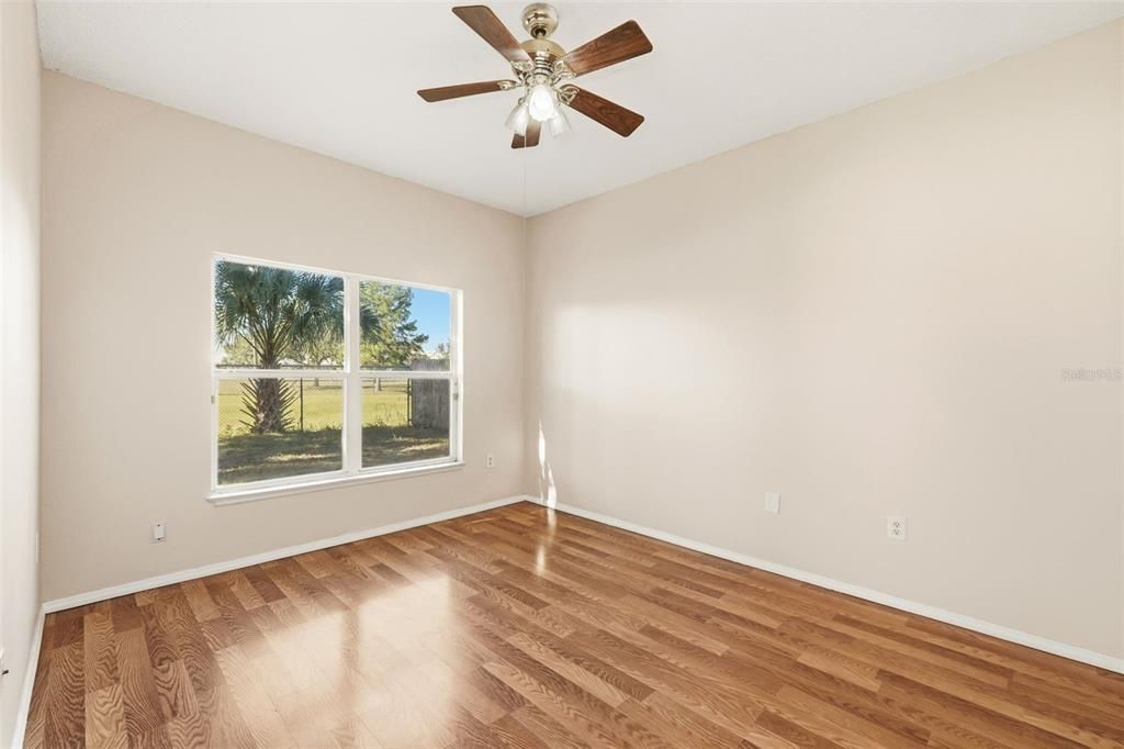 For Sale: $425,000 (4 beds, 2 baths, 1929 Square Feet)