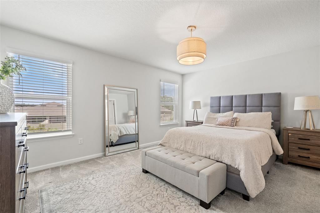 For Rent: $2,800 (4 beds, 2 baths, 2046 Square Feet)