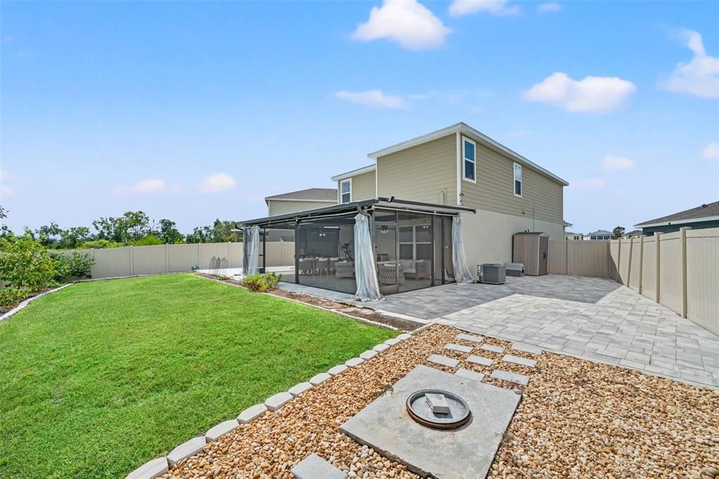 For Rent: $2,800 (4 beds, 2 baths, 2046 Square Feet)