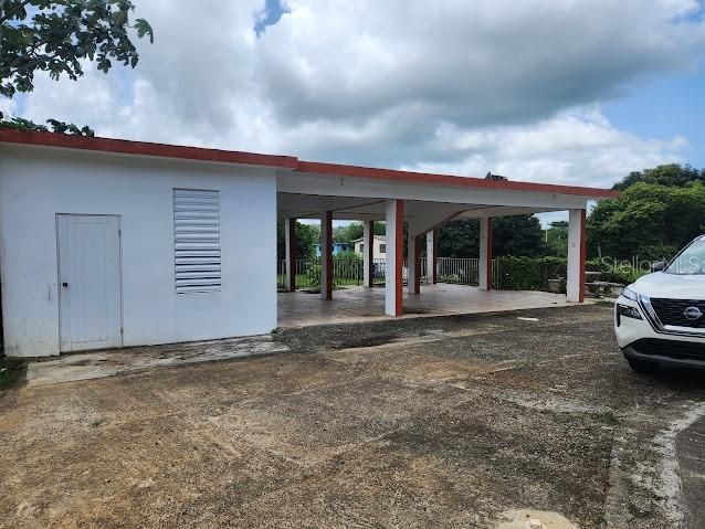 For Sale: $249,999 (3 beds, 3 baths, 2216 Square Feet)