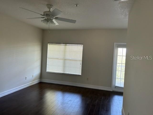 En Renta: $2,500 (3 camas, 3 baños, 1854 Pies cuadrados)