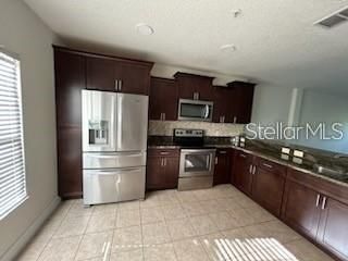 En Renta: $2,500 (3 camas, 3 baños, 1854 Pies cuadrados)