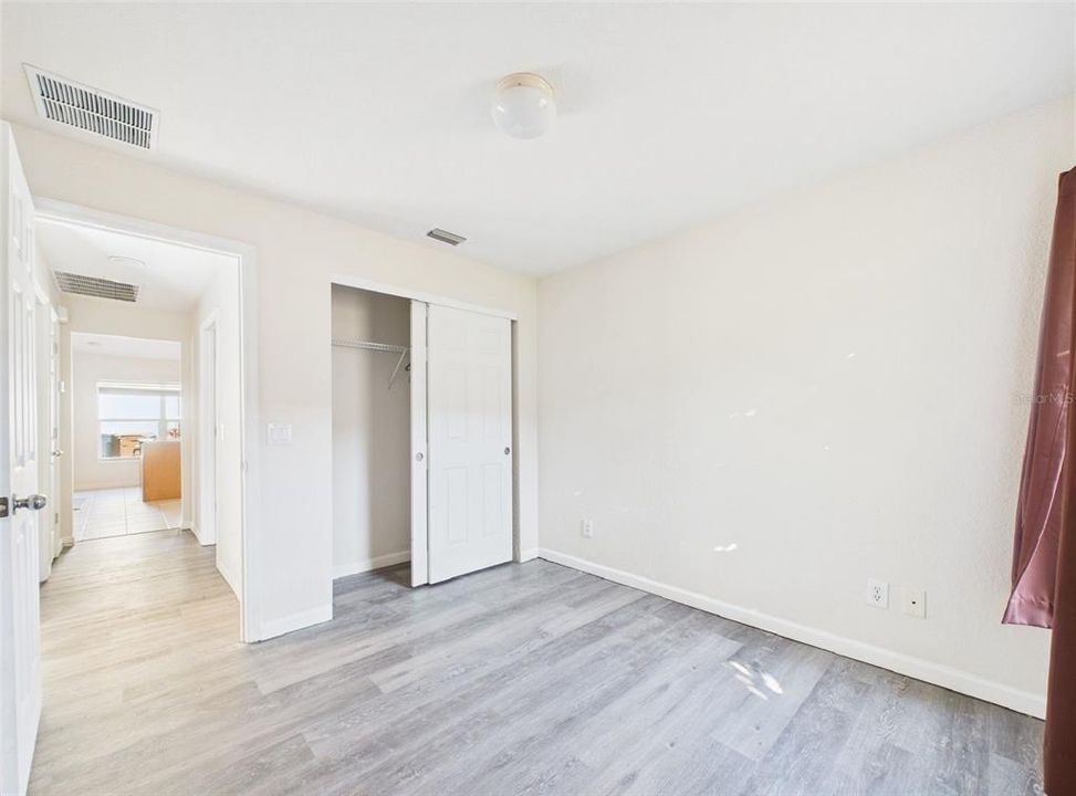 待售: $299,000 (3 贝兹, 2 浴室, 1824 平方英尺)