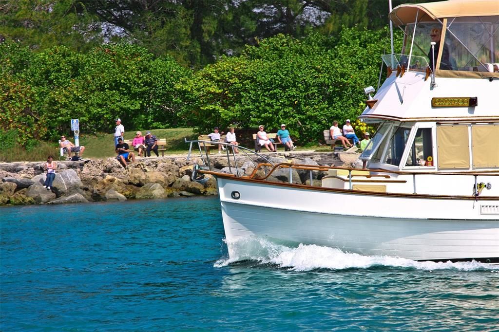 В аренду: $1,800 (2 спален, 2 ванн, 811 Квадратных фут)