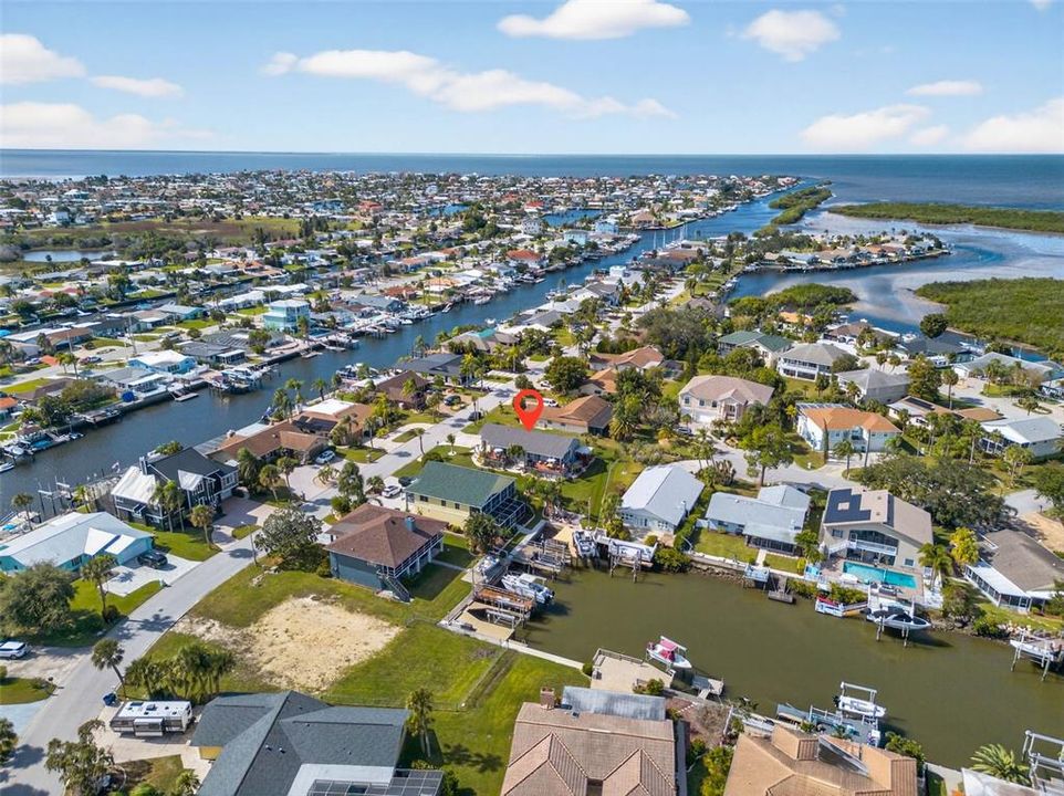 На продажу: $674,900 (3 спален, 2 ванн, 1758 Квадратных фут)