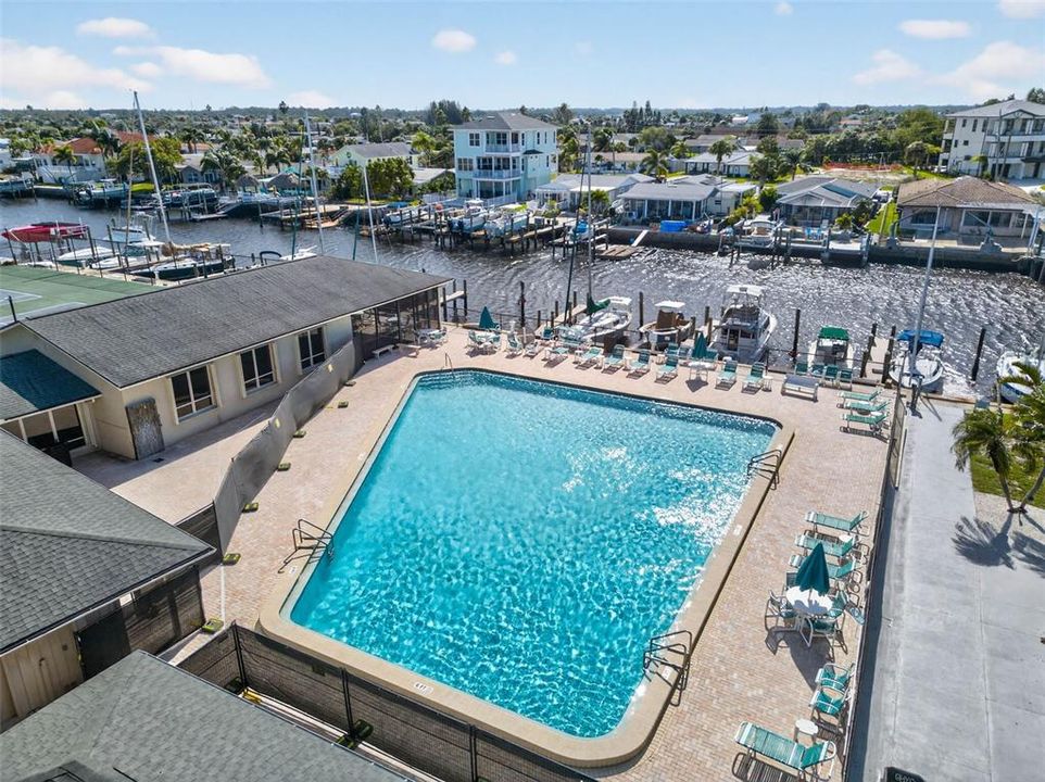 На продажу: $674,900 (3 спален, 2 ванн, 1758 Квадратных фут)