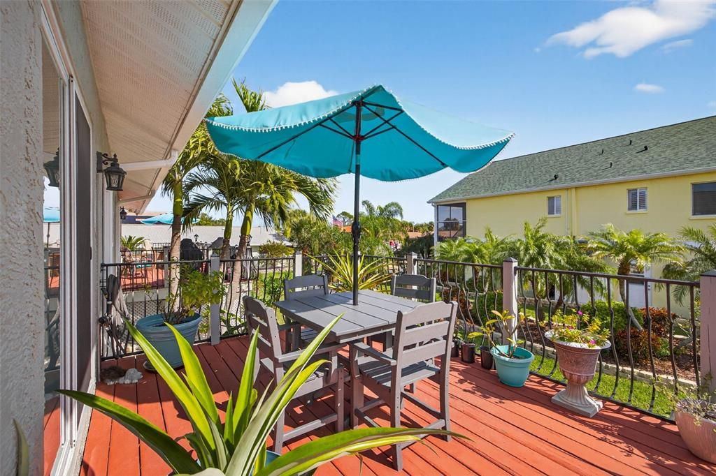 На продажу: $674,900 (3 спален, 2 ванн, 1758 Квадратных фут)