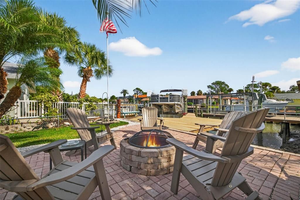 На продажу: $674,900 (3 спален, 2 ванн, 1758 Квадратных фут)