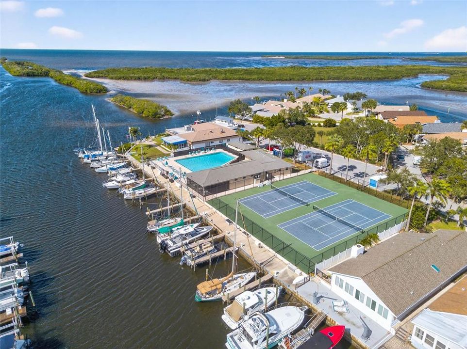 На продажу: $674,900 (3 спален, 2 ванн, 1758 Квадратных фут)