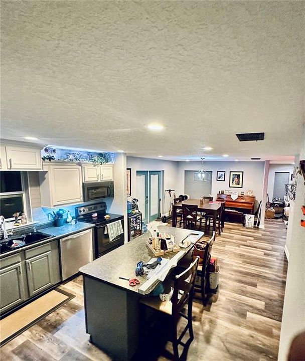 待售: $334,900 (3 贝兹, 2 浴室, 1810 平方英尺)