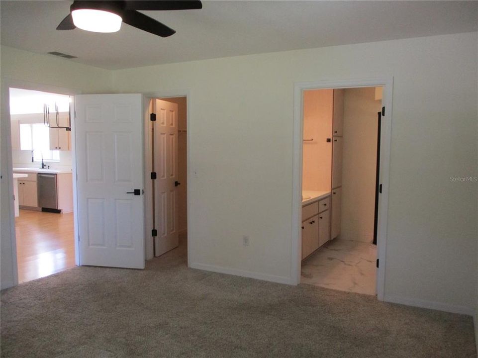 En Venta: $200,000 (2 camas, 2 baños, 1248 Pies cuadrados)