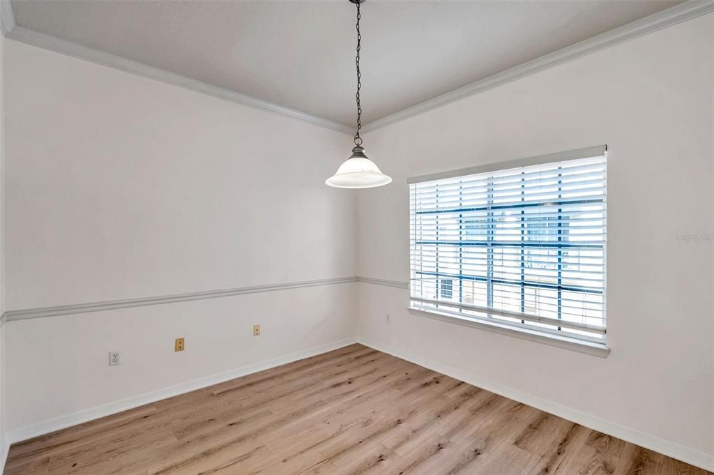 For Sale: $399,900 (2 beds, 2 baths, 1349 Square Feet)