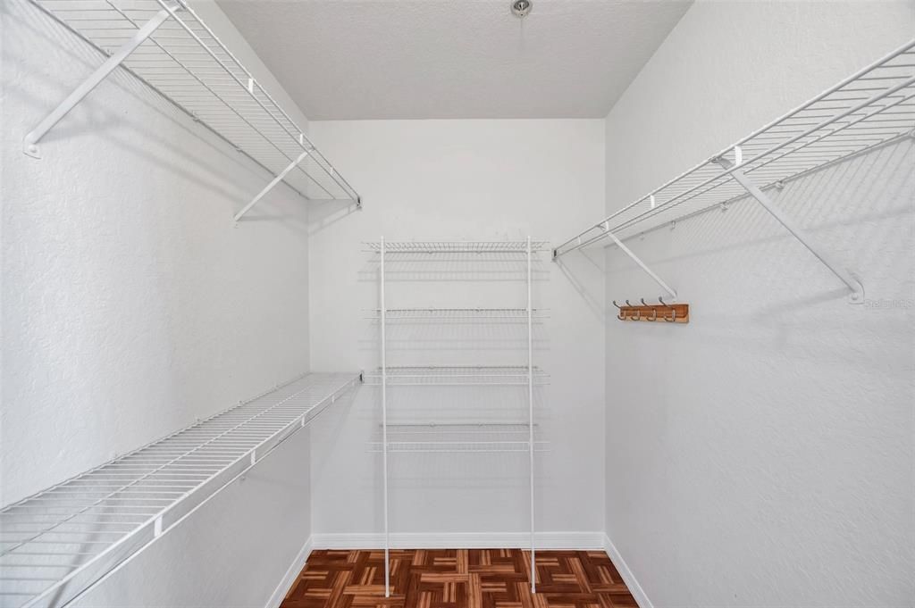 For Sale: $399,900 (2 beds, 2 baths, 1349 Square Feet)