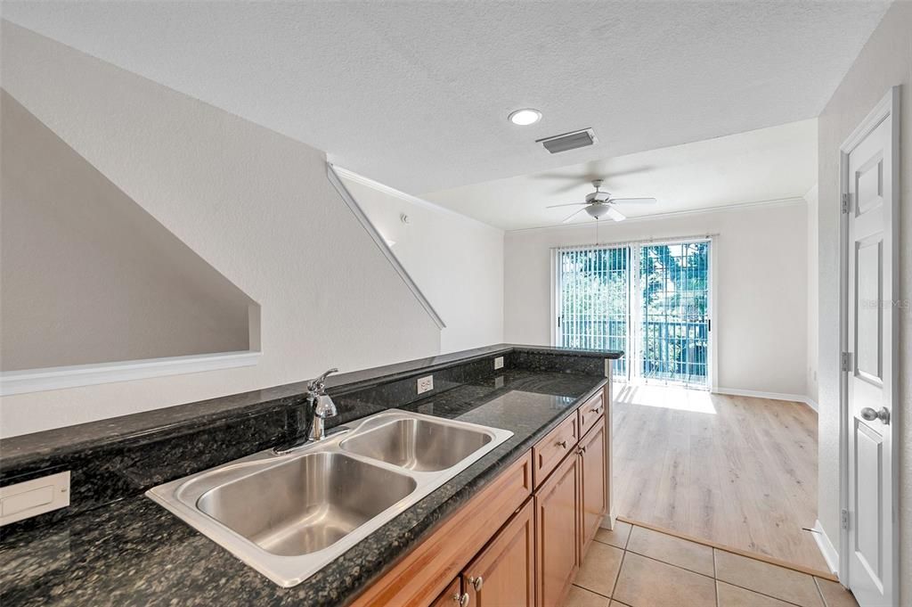 For Sale: $399,900 (2 beds, 2 baths, 1349 Square Feet)