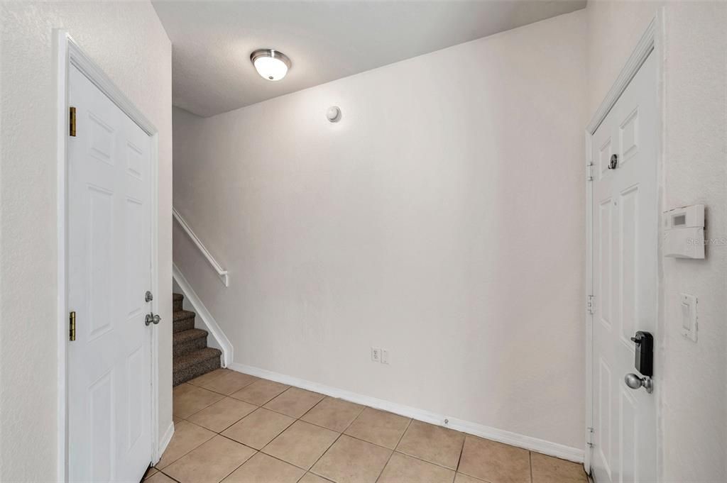 For Sale: $399,900 (2 beds, 2 baths, 1349 Square Feet)
