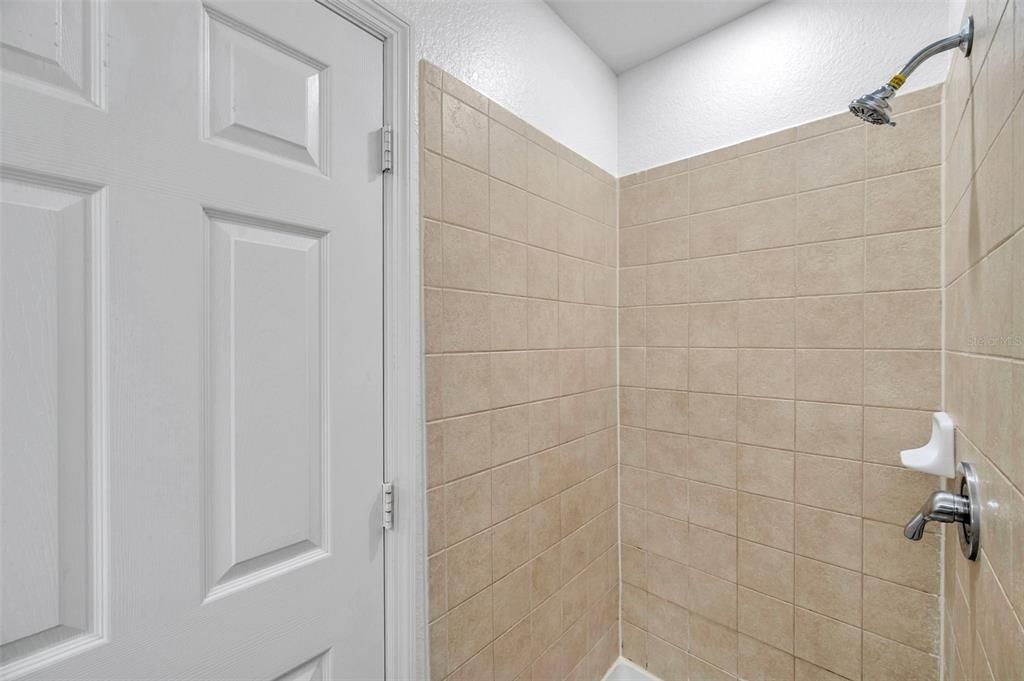 For Sale: $399,900 (2 beds, 2 baths, 1349 Square Feet)