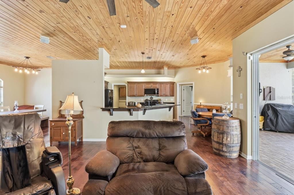 待售: $519,000 (3 贝兹, 2 浴室, 1912 平方英尺)