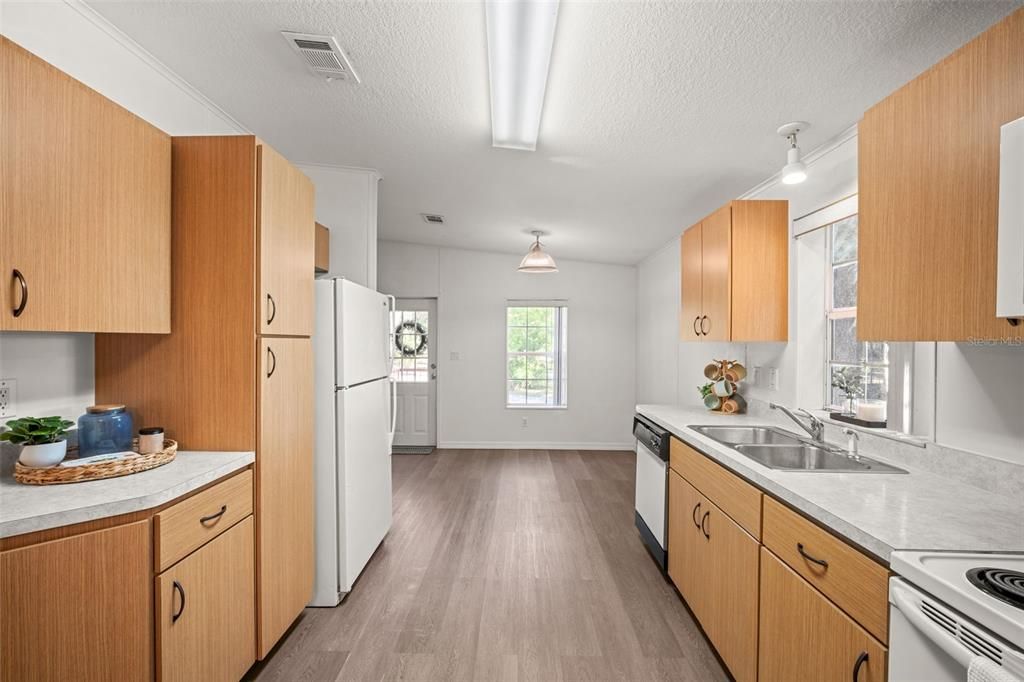 待售: $315,000 (3 贝兹, 2 浴室, 1488 平方英尺)