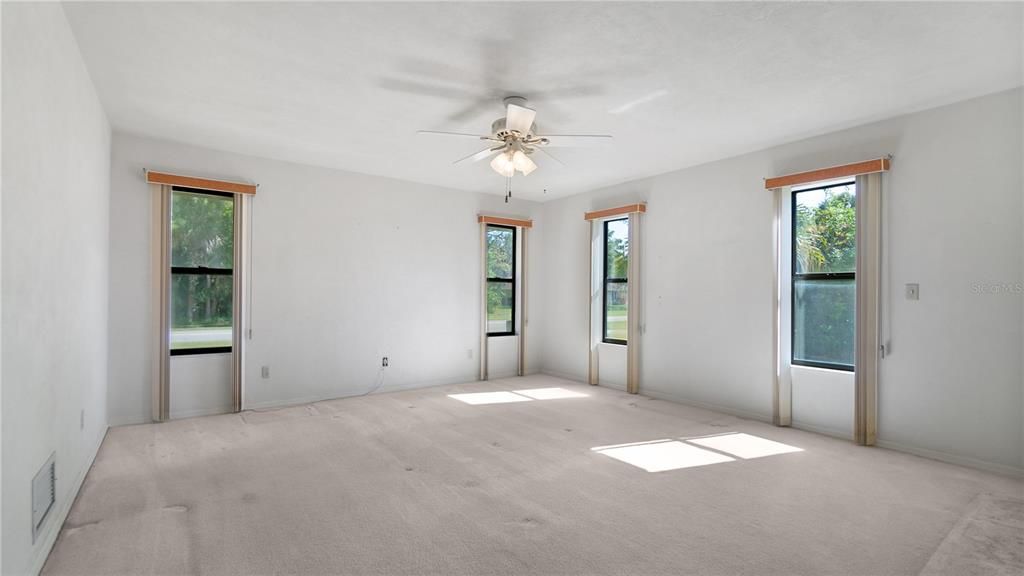 For Sale: $399,000 (3 beds, 2 baths, 2485 Square Feet)