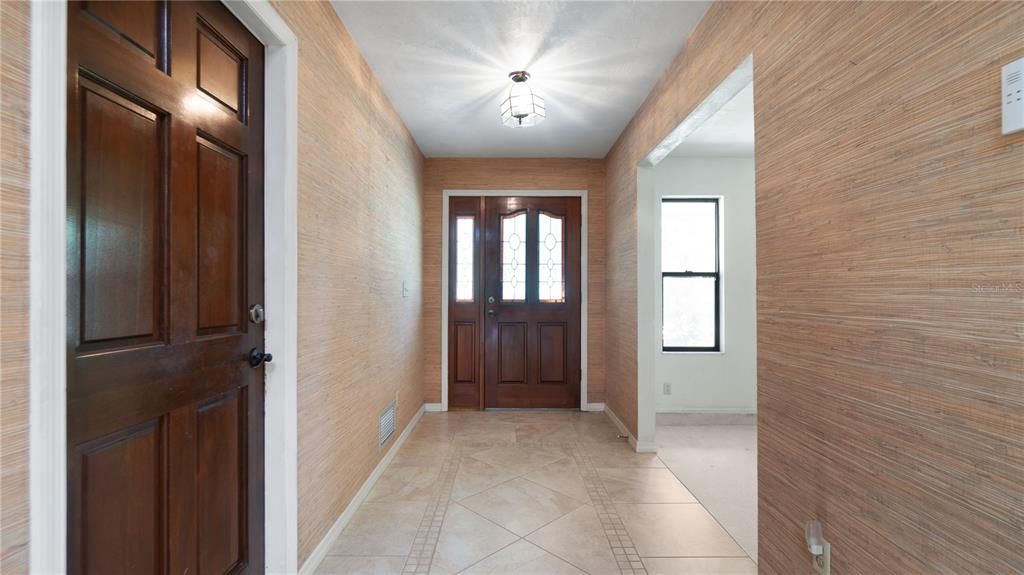 For Sale: $399,000 (3 beds, 2 baths, 2485 Square Feet)