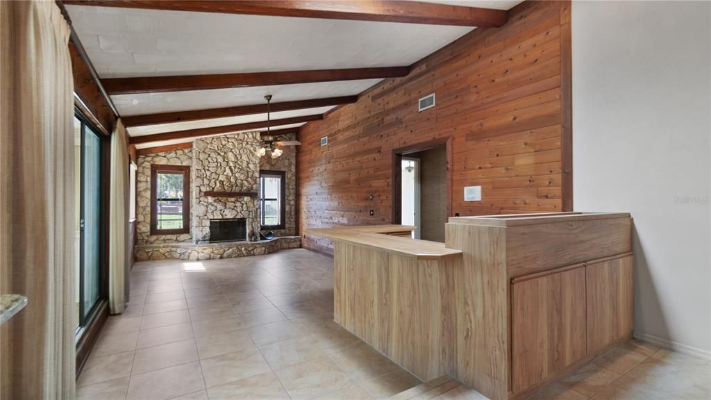 For Sale: $399,000 (3 beds, 2 baths, 2485 Square Feet)