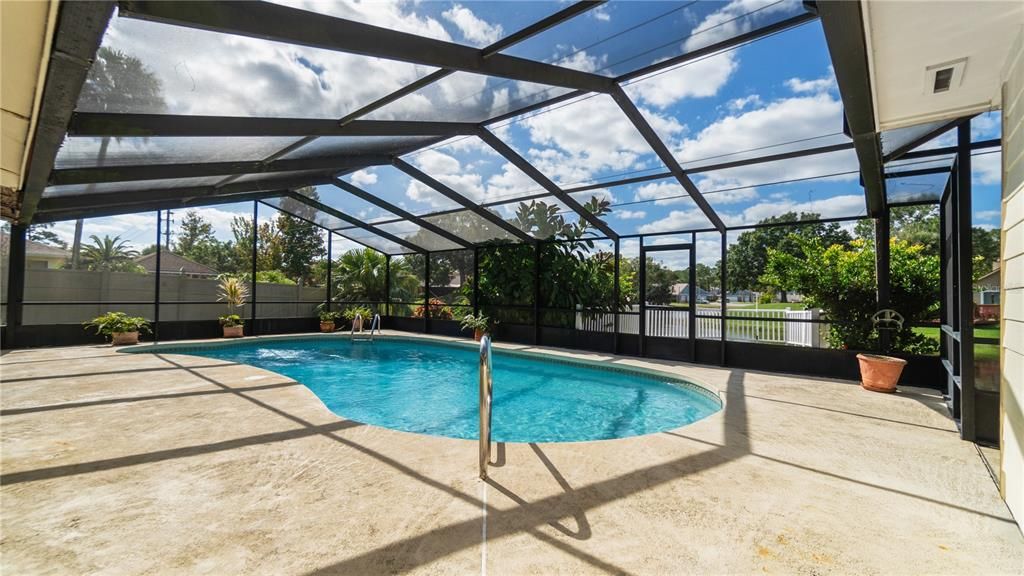 For Sale: $399,000 (3 beds, 2 baths, 2485 Square Feet)