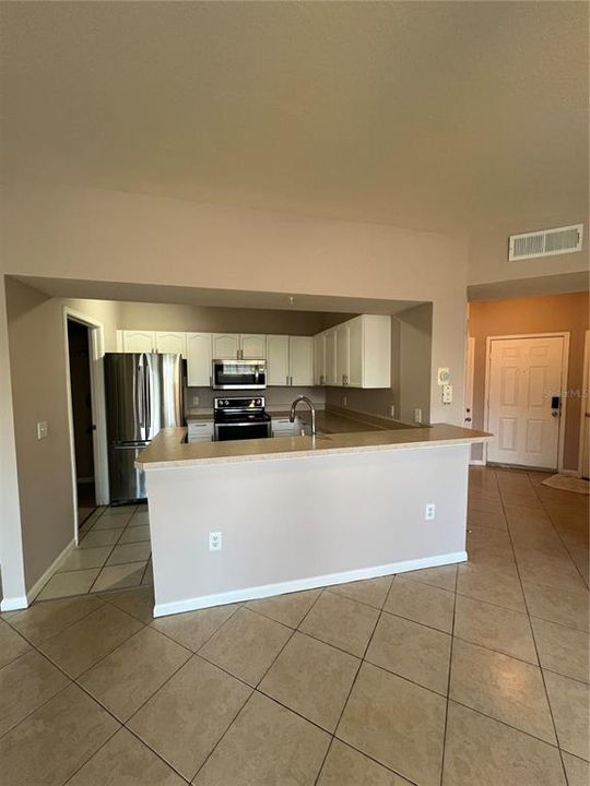 For Sale: $199,000 (2 beds, 2 baths, 1089 Square Feet)