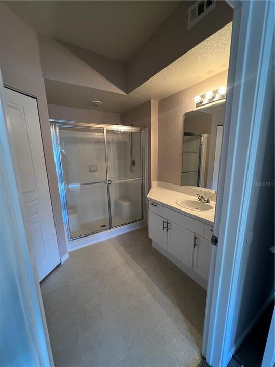 For Sale: $199,000 (2 beds, 2 baths, 1089 Square Feet)