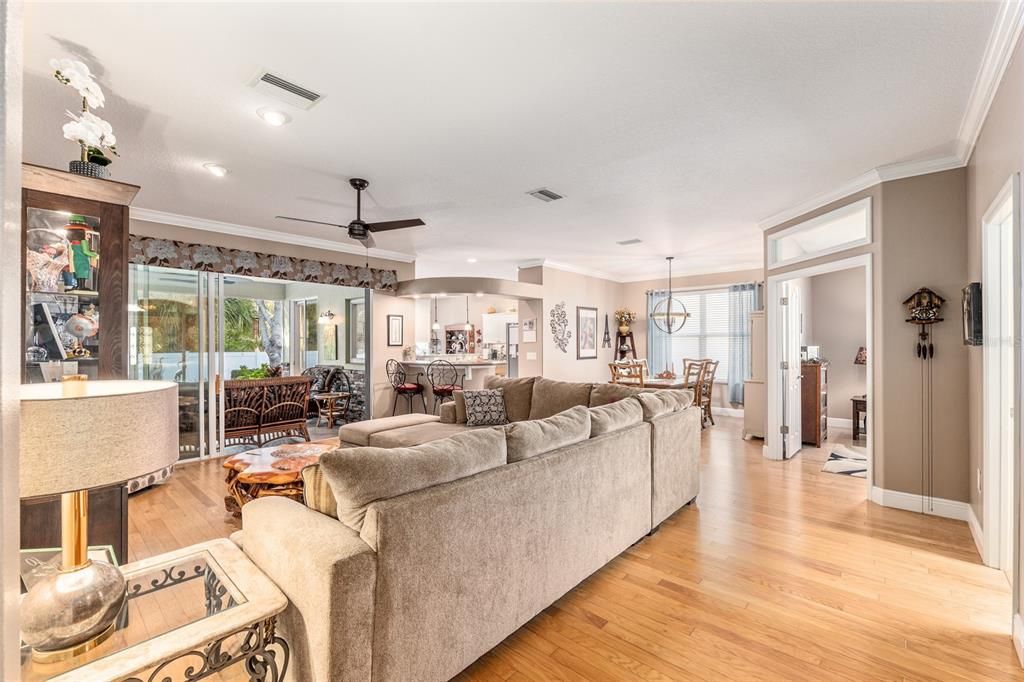 На продажу: $439,000 (3 спален, 2 ванн, 2287 Квадратных фут)