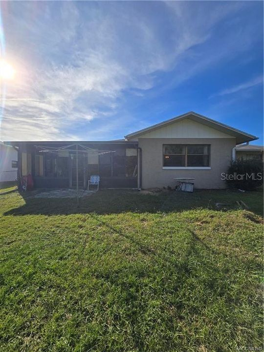 待售: $199,500 (2 贝兹, 2 浴室, 1675 平方英尺)