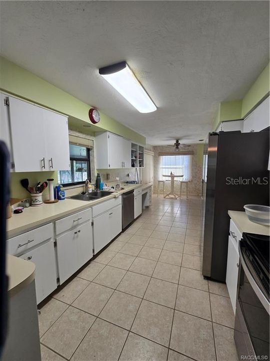 待售: $199,500 (2 贝兹, 2 浴室, 1675 平方英尺)