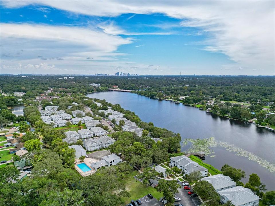 待售: $230,000 (3 贝兹, 2 浴室, 1364 平方英尺)