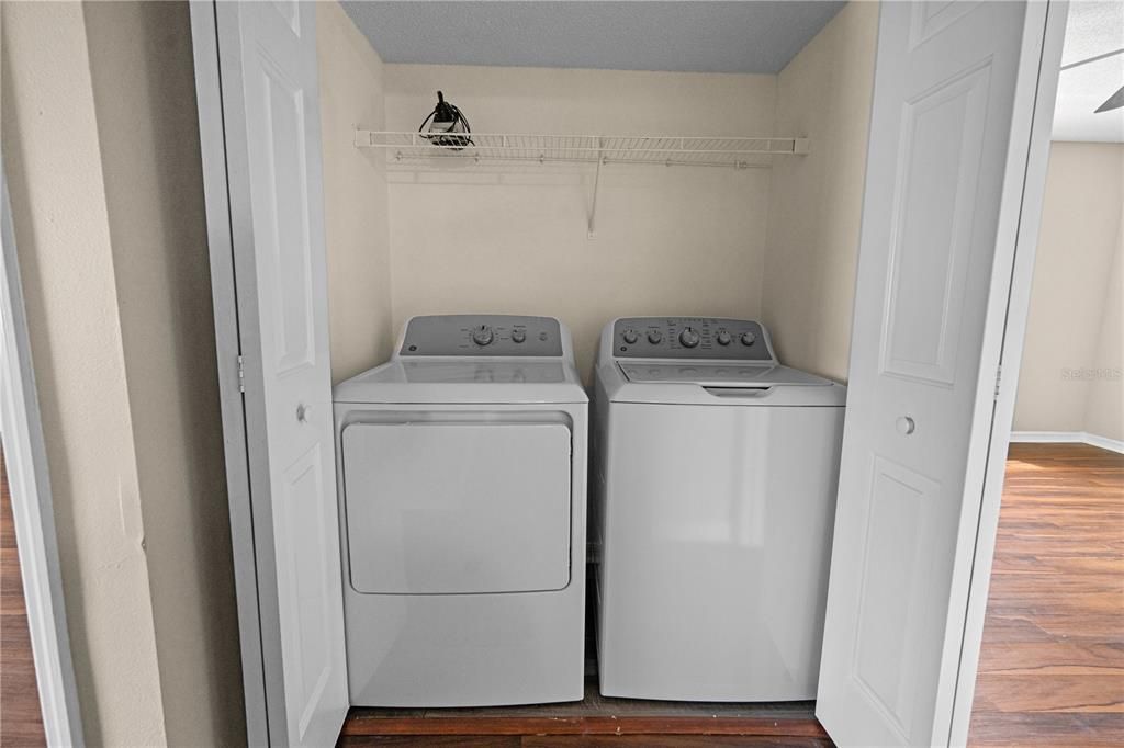 待售: $230,000 (3 贝兹, 2 浴室, 1364 平方英尺)